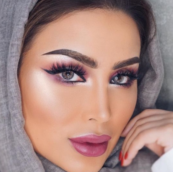 🌺OFRA Pillow Talk Shimmering Baked Highliter - Picture 6 of 6